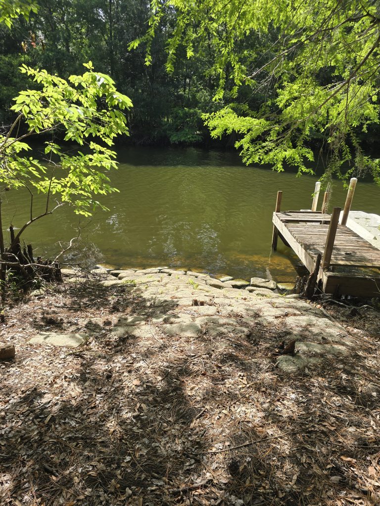 Community Boat Dock - Good For Launching Kayaks. Boats can be launched here or at Spruce, about 10 minutes by car